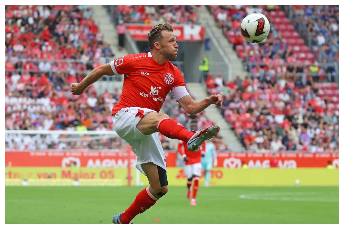 Hamburg and Mainz Square Off in Bundesliga Clash as Both Seek First Win